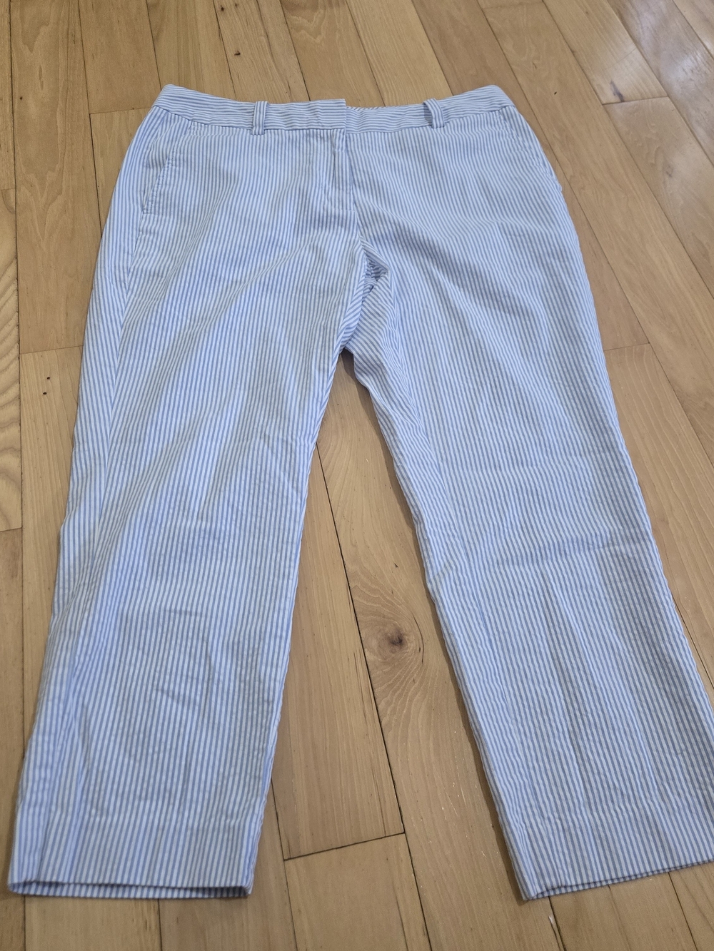 Lands' End Blue And White Striped Seersucker Capri Pants 6p